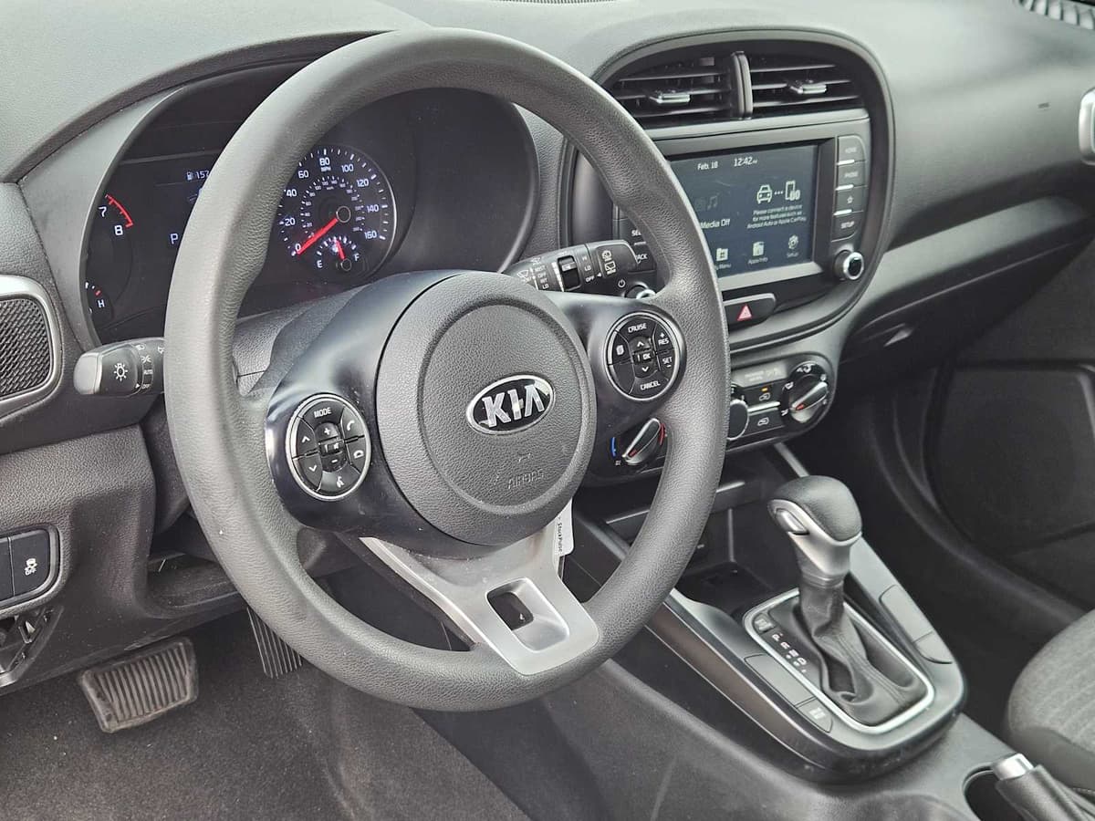 2021 Kia Soul - Image 2