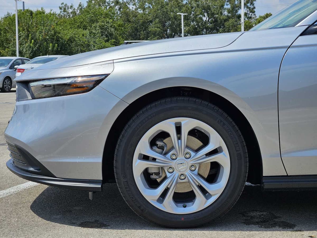 2025 Honda Accord - Image 7