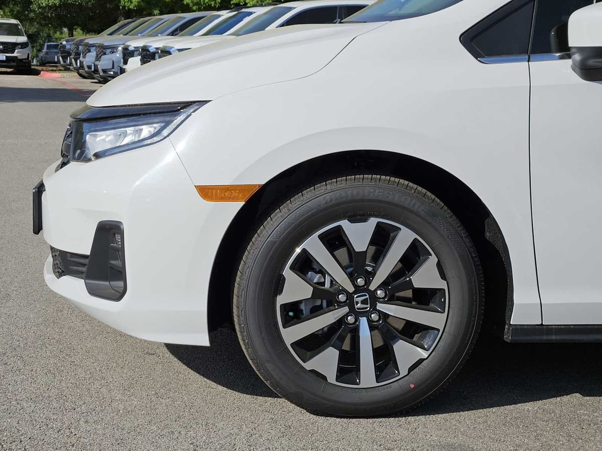2026 Honda Odyssey - Image 8