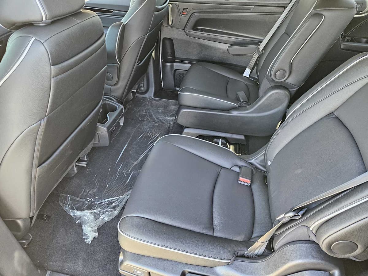 2026 Honda Odyssey - Image 23