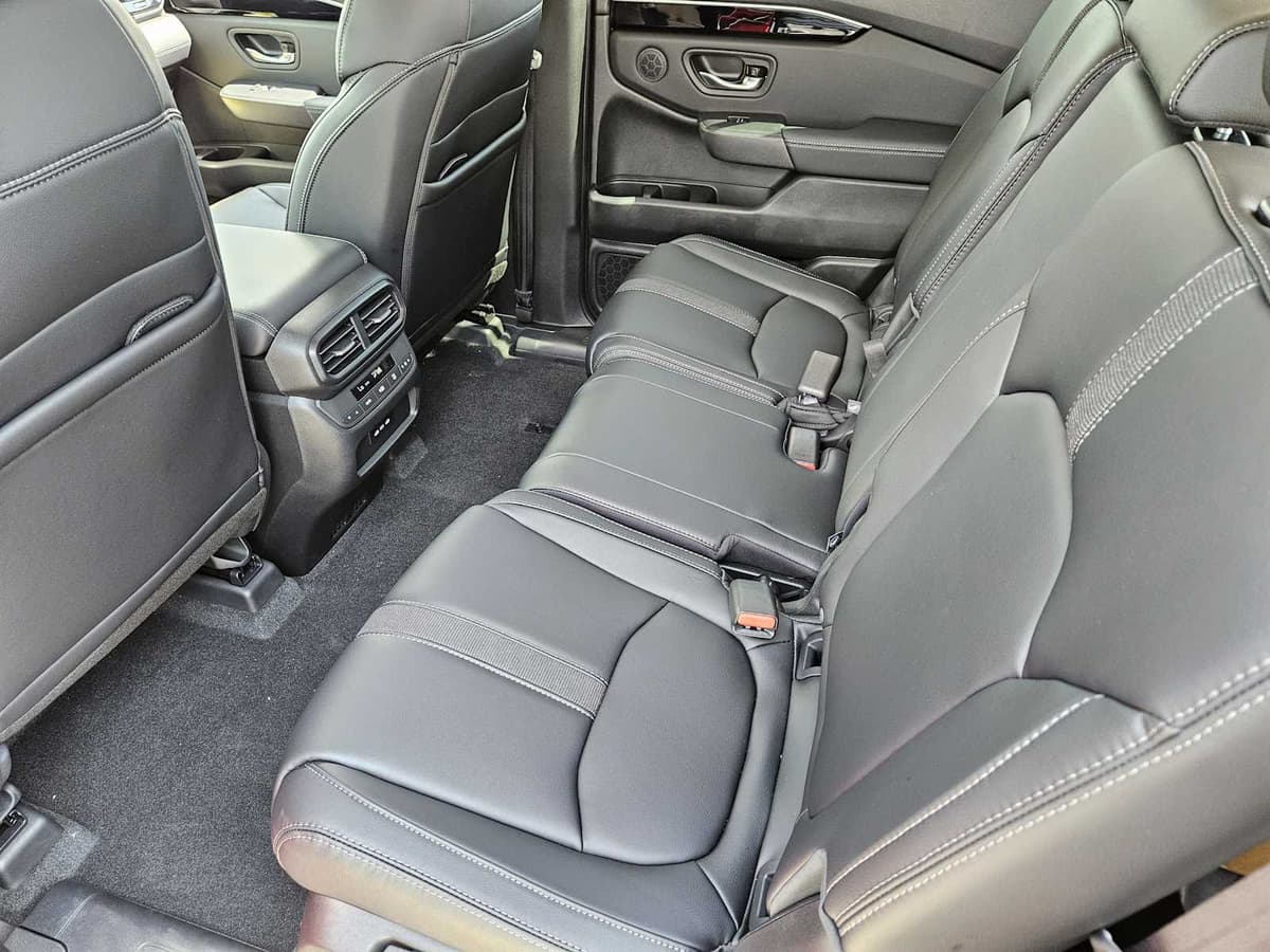 2025 Honda Pilot - Image 24