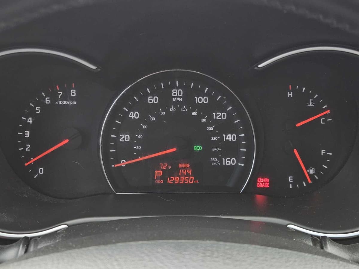 2015 Kia Sorento - Image 16