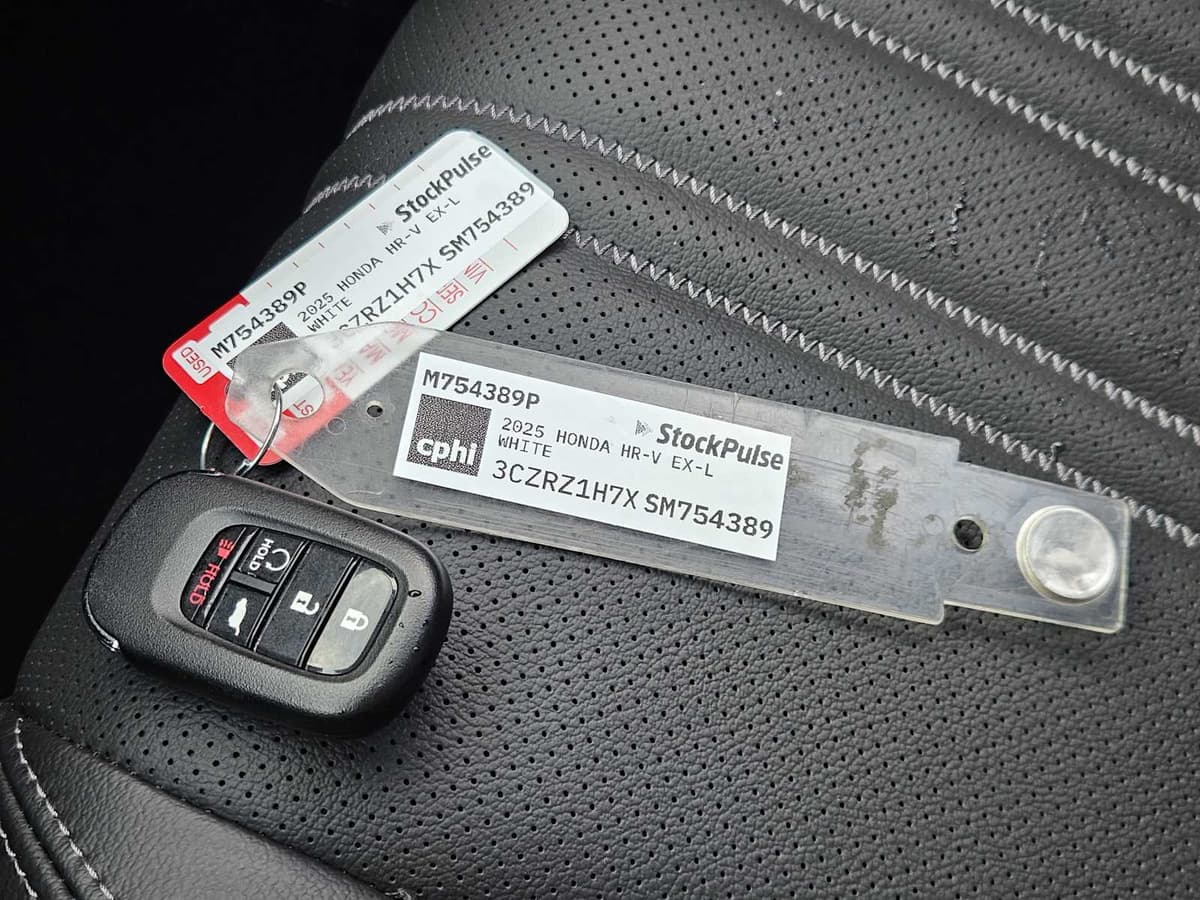 2025 Honda HR-V - Image 32