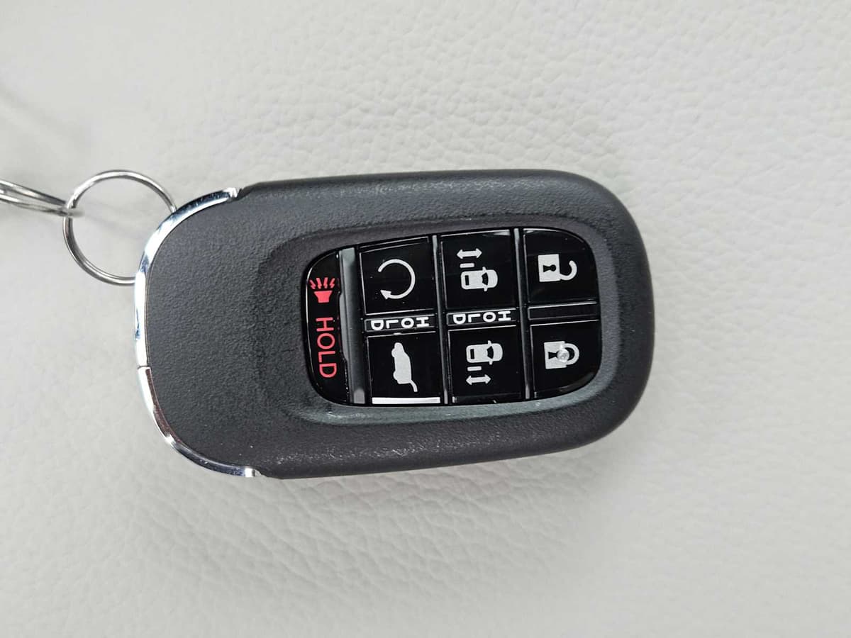 2026 Honda Odyssey - Image 25