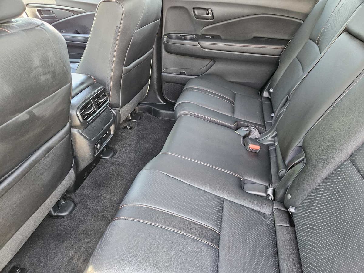 2024 Honda Passport - Image 30