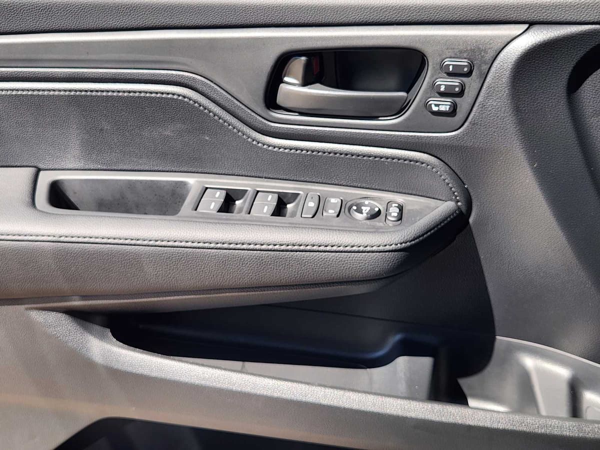 2026 Honda Odyssey - Image 18