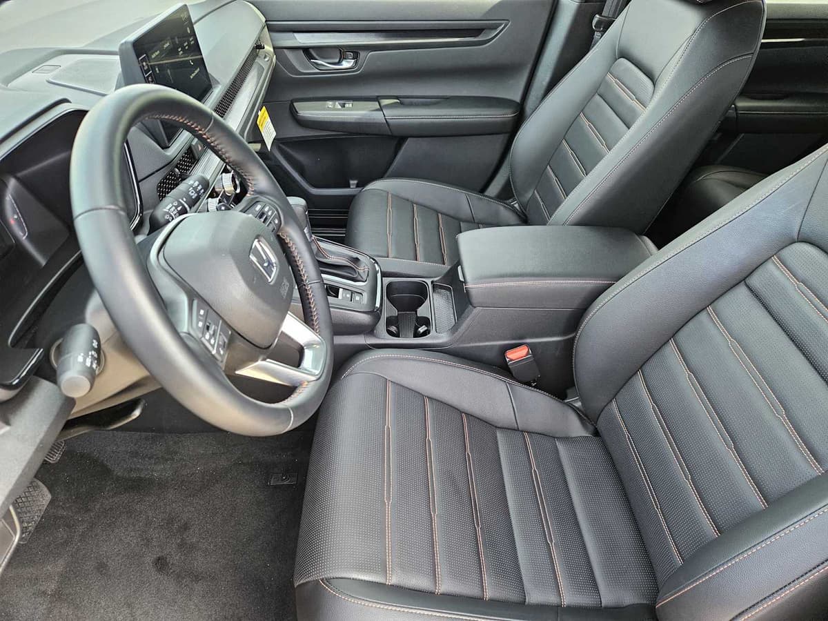 2026 Honda CR-V Hybrid - Image 13