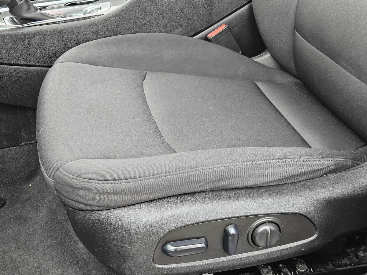 2023 Chevrolet Malibu - Image 23