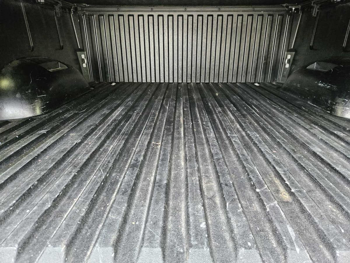 2022 Toyota Tundra - Image 32