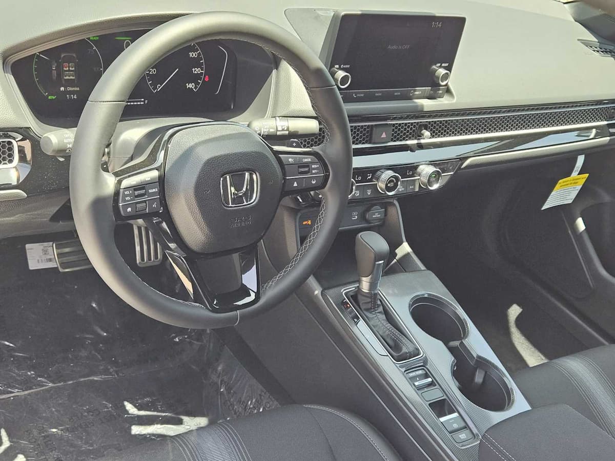 2026 Honda Civic Hybrid - Image 2