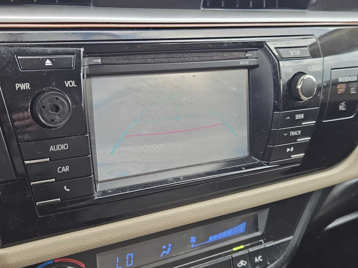 2014 Toyota Corolla - Image 18