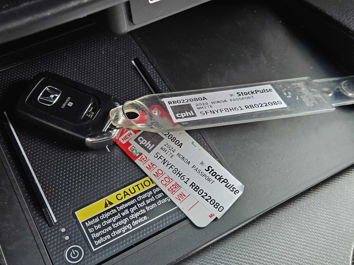 2024 Honda Passport - Image 34