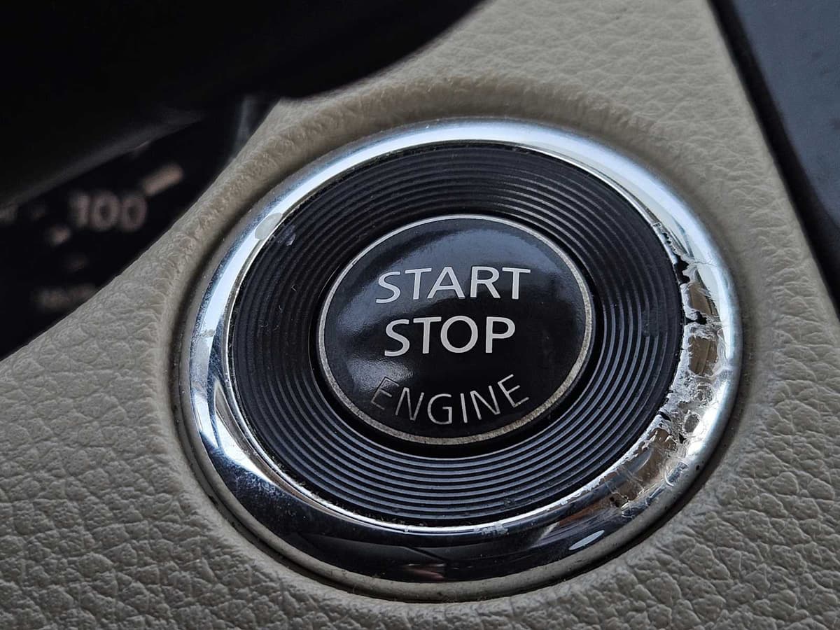 2016 Nissan Rogue - Image 21