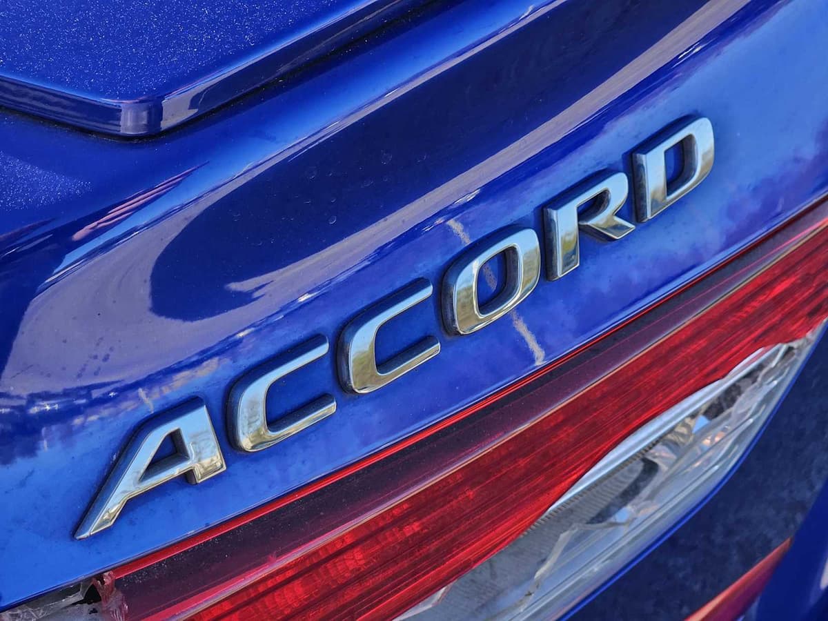 2019 Honda Accord Sedan - Image 11