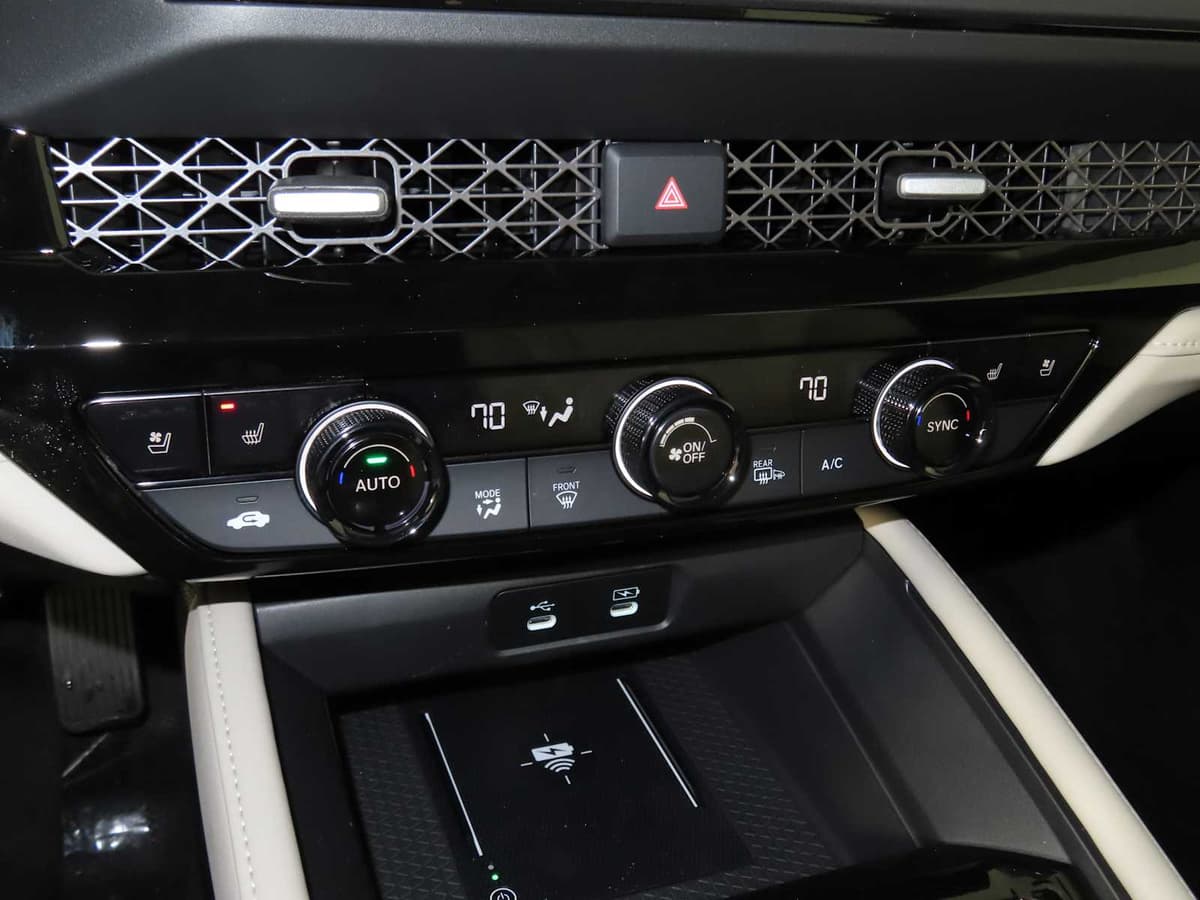 2026 Honda Accord Hybrid - Image 16