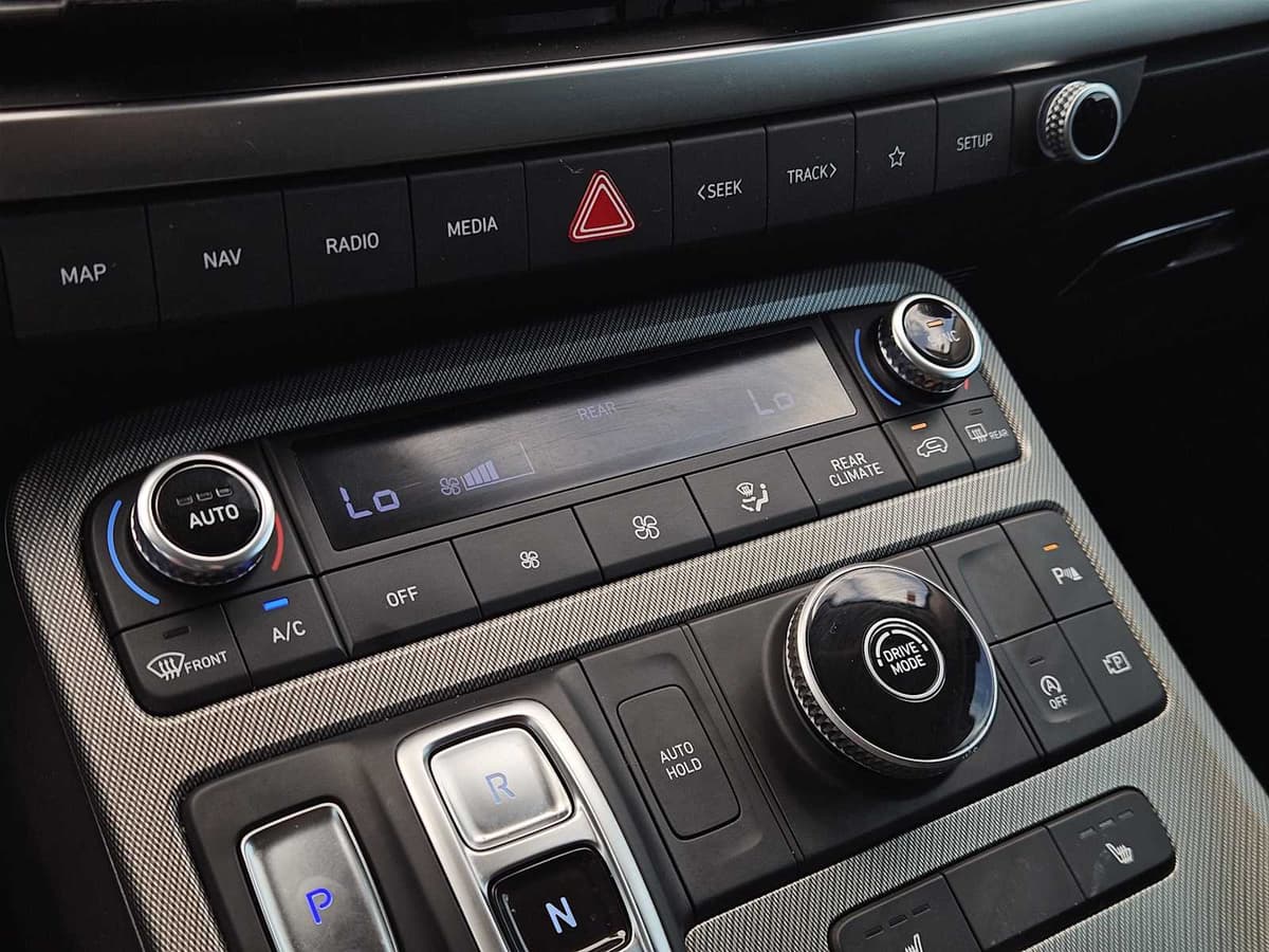 2024 Hyundai Palisade - Image 18