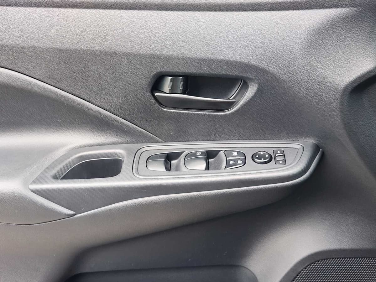 2024 Nissan Versa - Image 23
