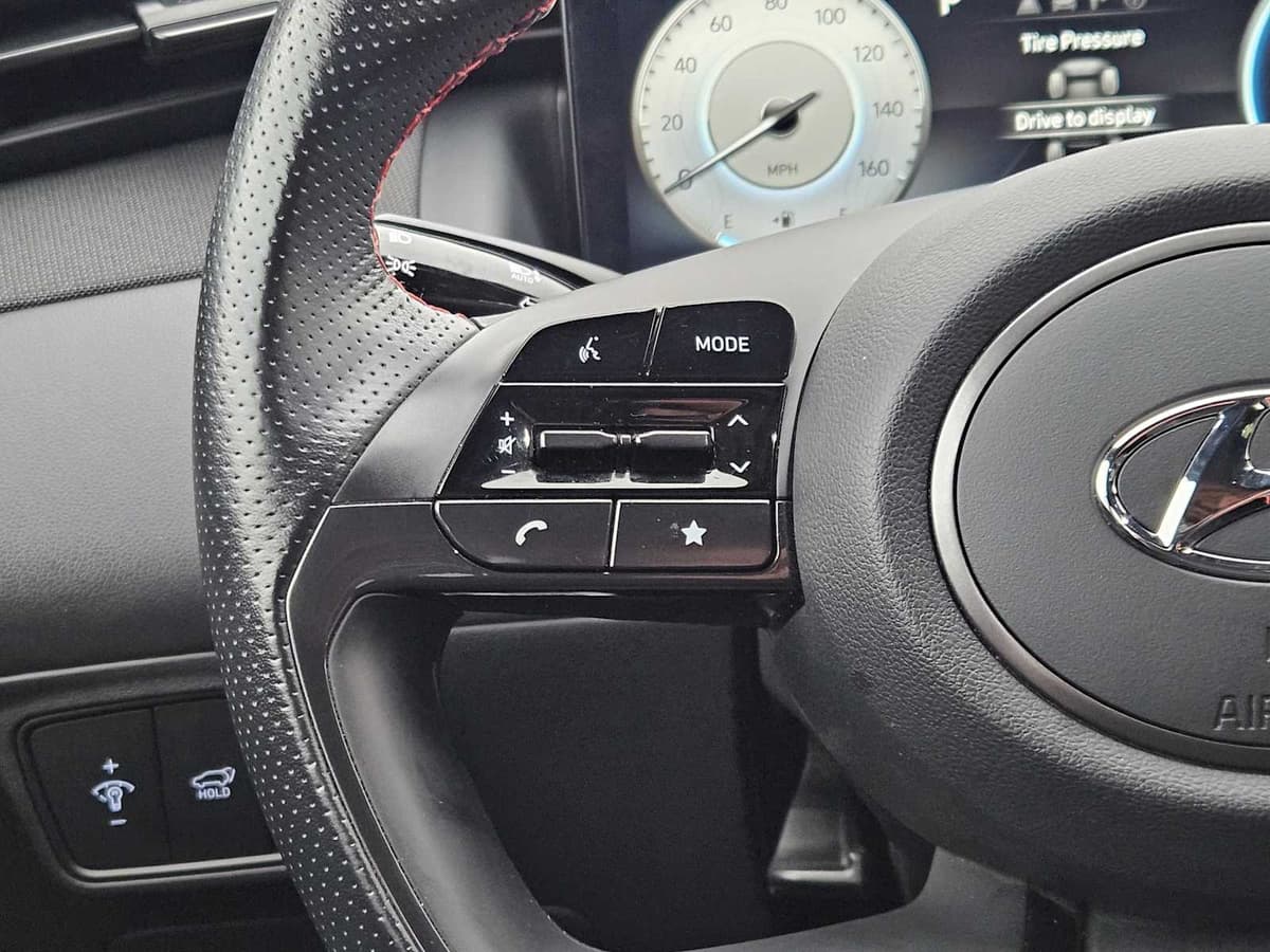 2023 Hyundai Tucson - Image 26