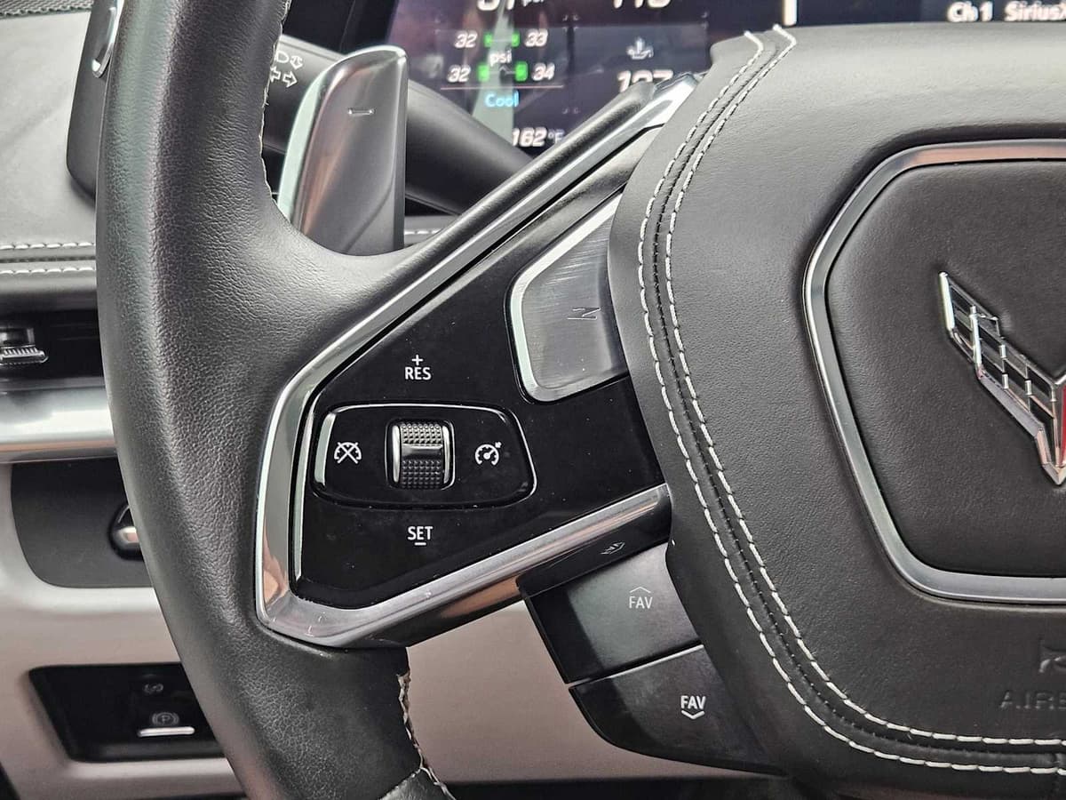 2022 Chevrolet Corvette - Image 25