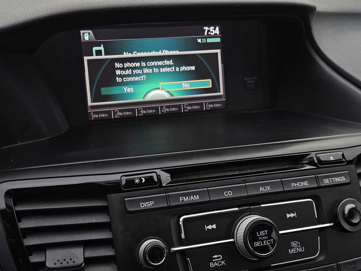 2017 Honda Accord Sedan - Image 17