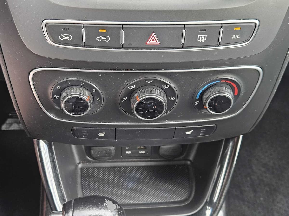 2015 Kia Sorento - Image 19