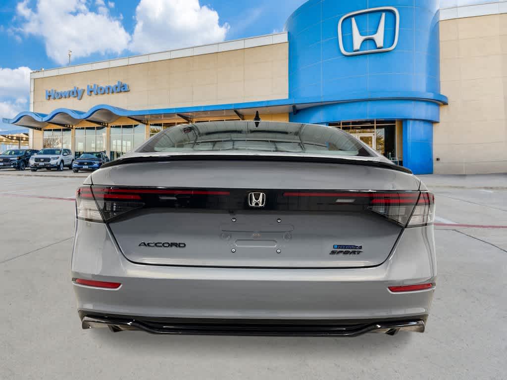 2026 Honda Accord Hybrid - Image 4