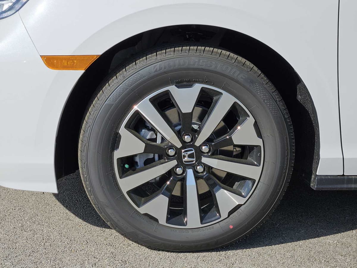 2026 Honda Odyssey - Image 9