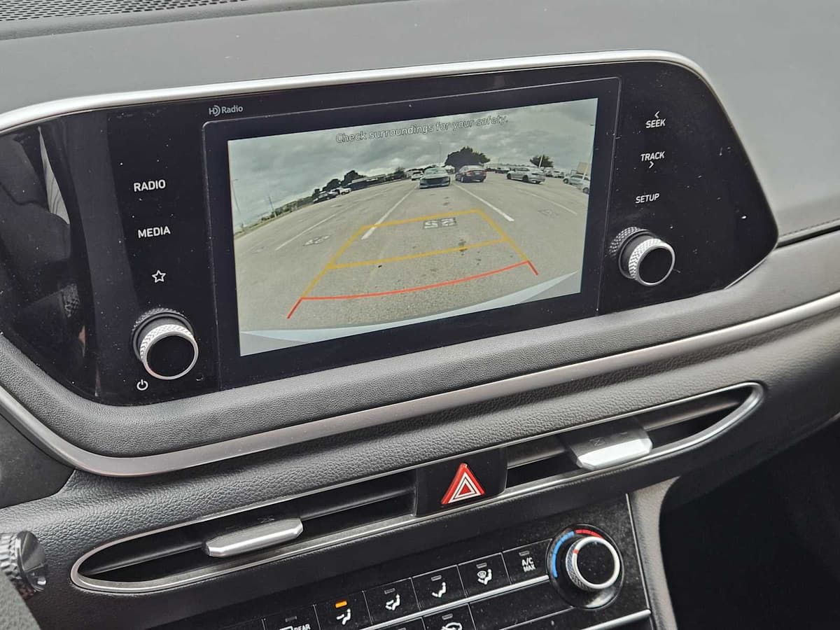 2021 Hyundai Sonata - Image 17