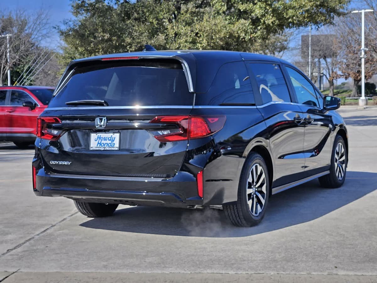 2026 Honda Odyssey - Image 4