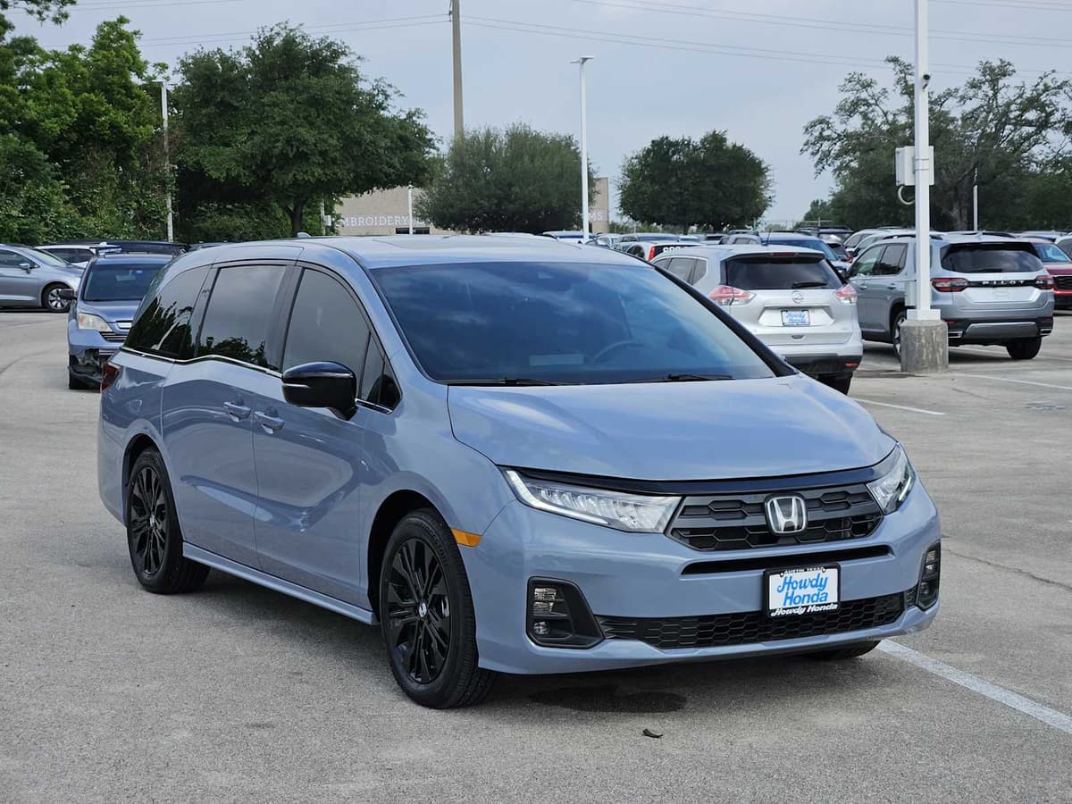 2026 Honda Odyssey - Image 3