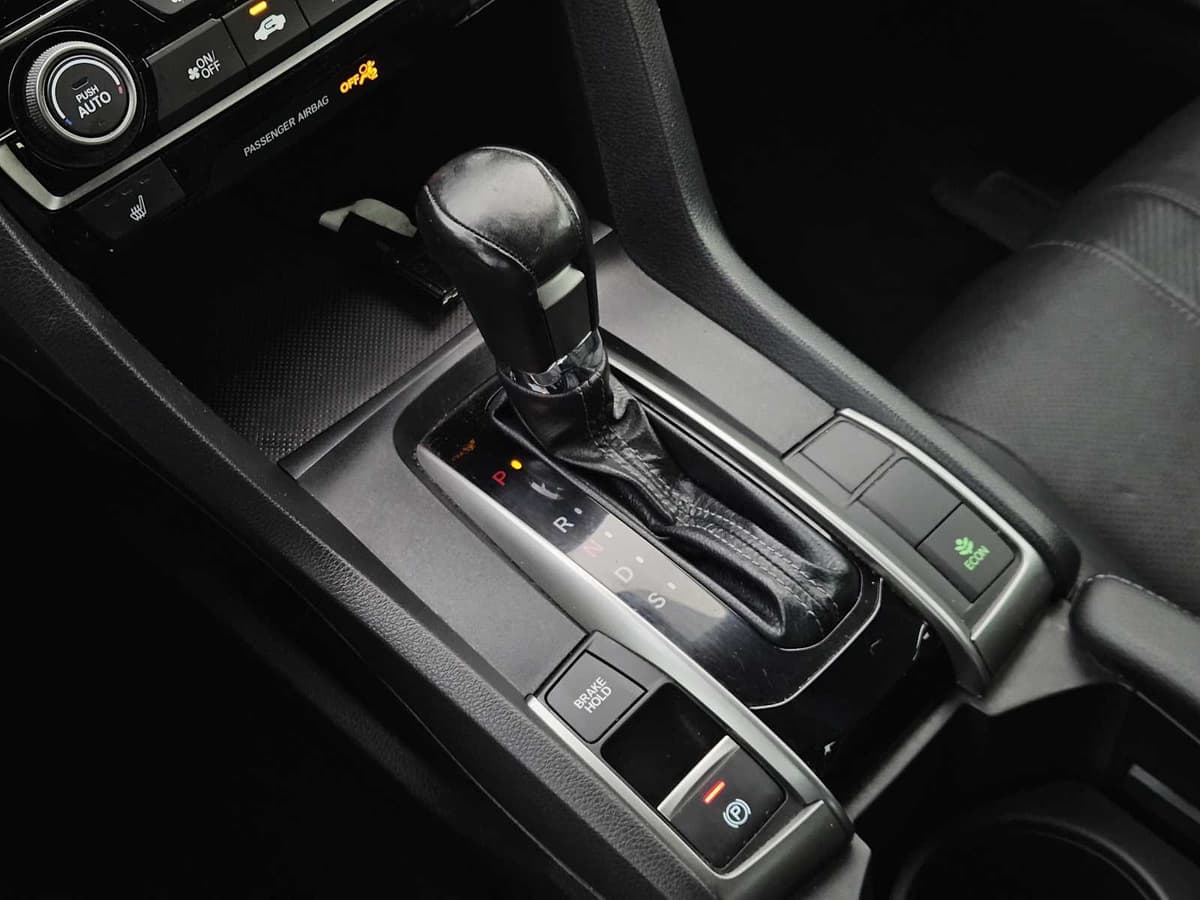 2019 Honda Civic Hatchback - Image 20