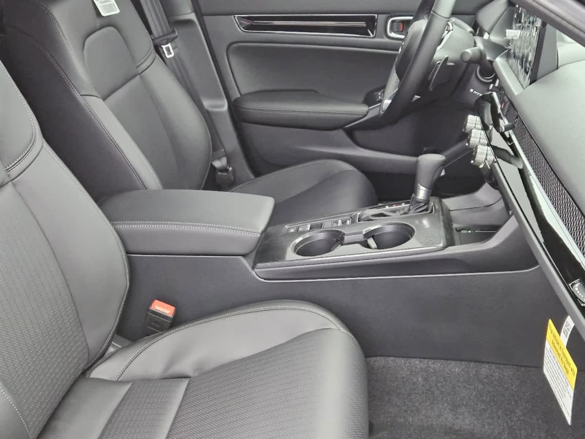 2026 Honda Civic Hybrid - Image 12