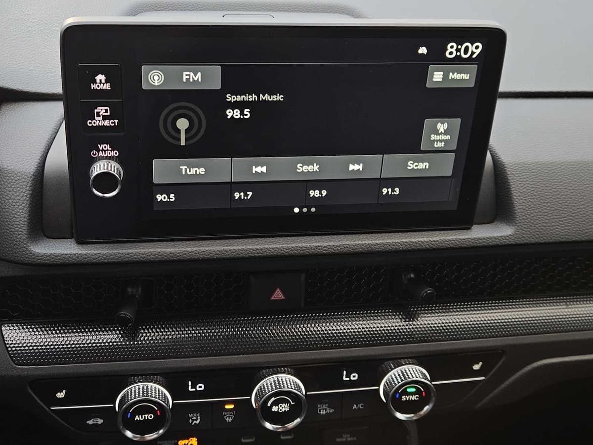 2026 Honda CR-V Hybrid - Image 17