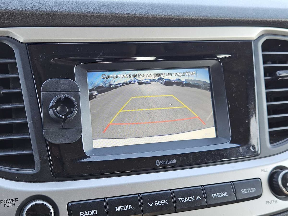 2021 Hyundai Accent - Image 16