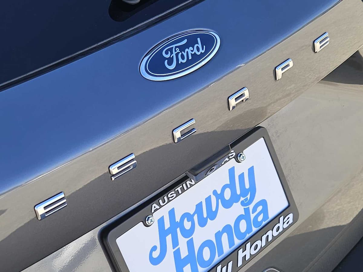 2021 Ford Escape - Image 12