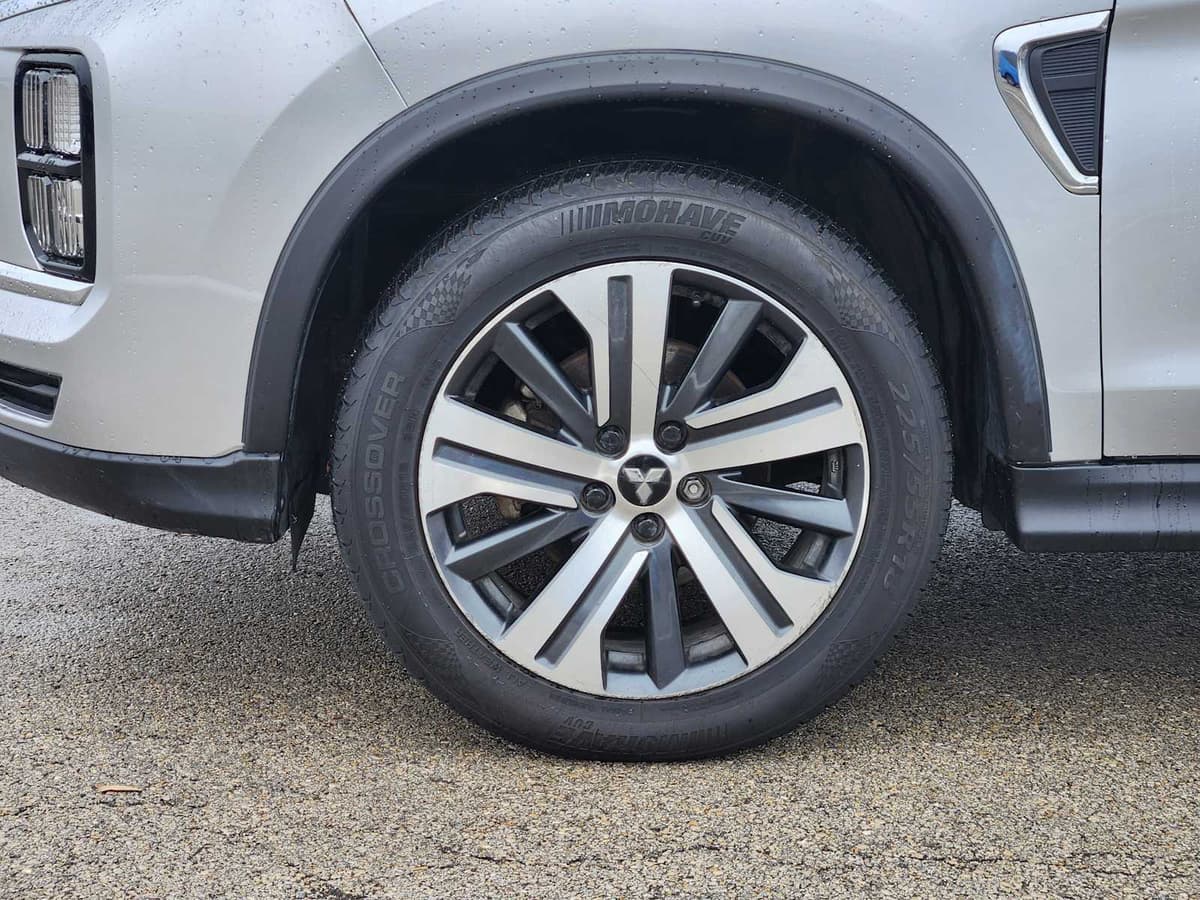 2022 Mitsubishi Outlander Sport - Image 9