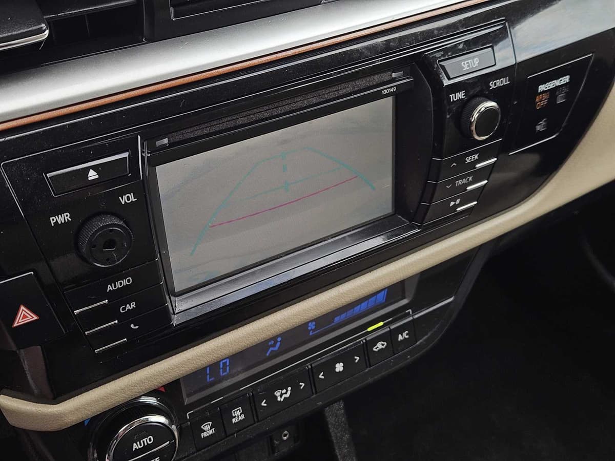 2014 Toyota Corolla - Image 19