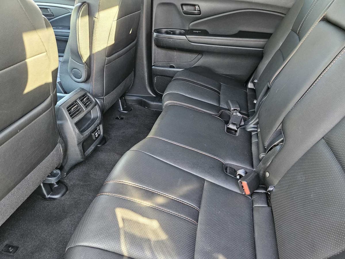 2023 Honda Passport - Image 30