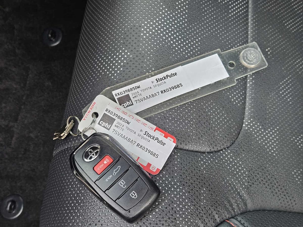 2024 Toyota Sequoia - Image 33