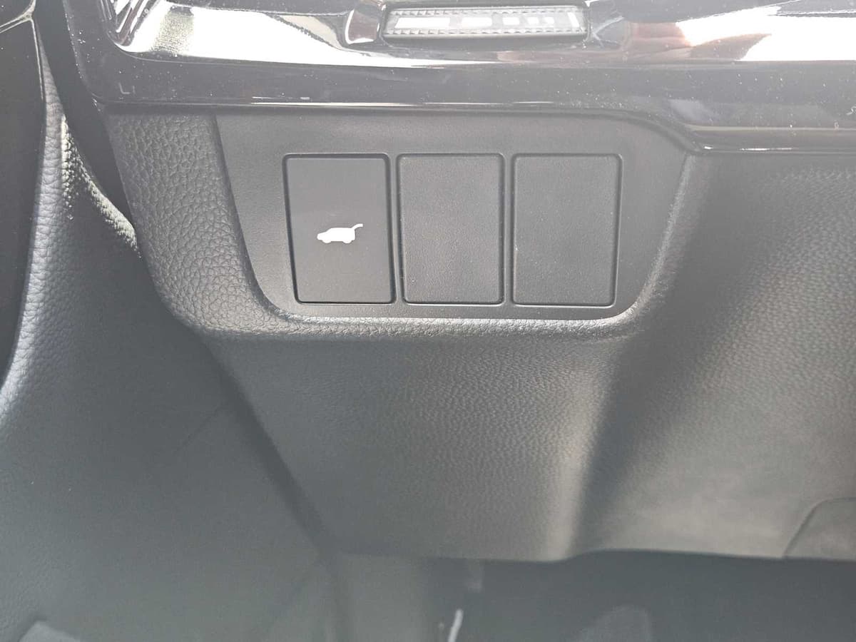 2026 Honda CR-V Hybrid - Image 18