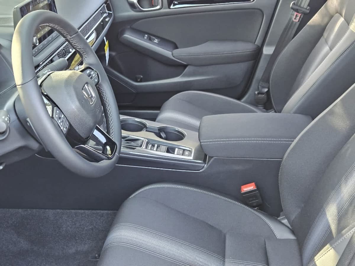 2025 Honda Civic Hybrid - Image 11