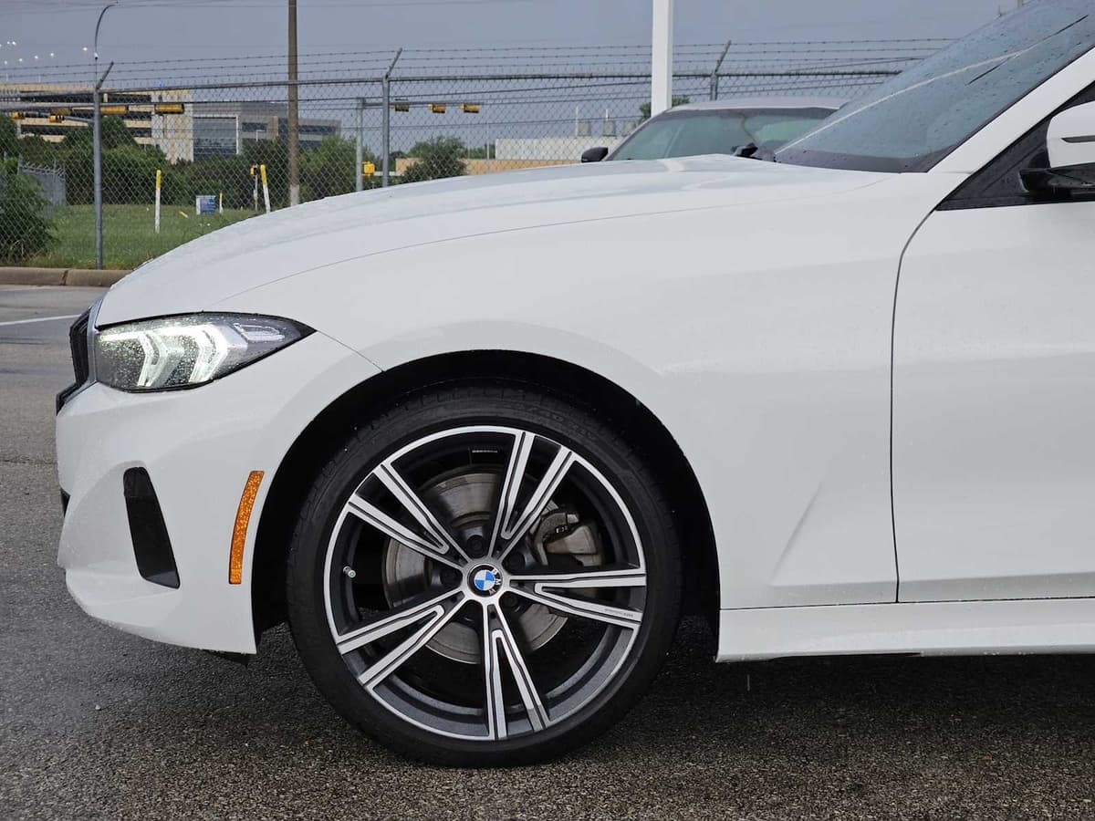 2023 BMW 330i - Image 8