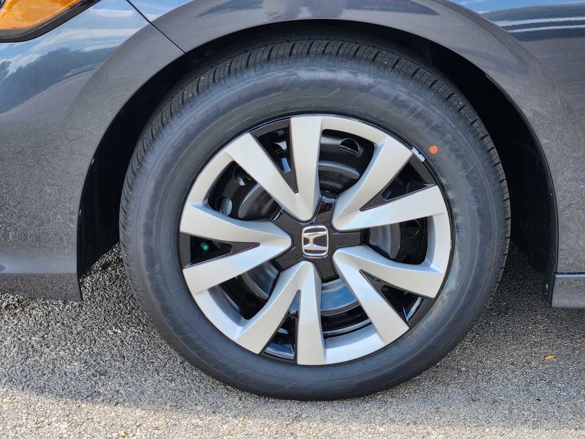 2026 Honda Civic - Image 8