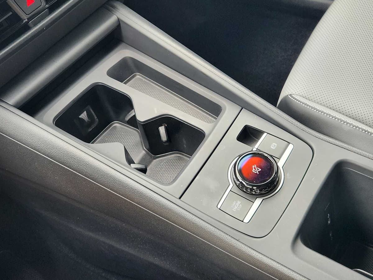 2025 Volkswagen Tiguan - Image 19