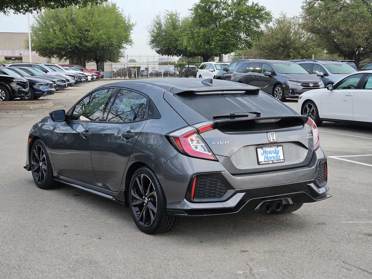 2019 Honda Civic Hatchback - Image 5