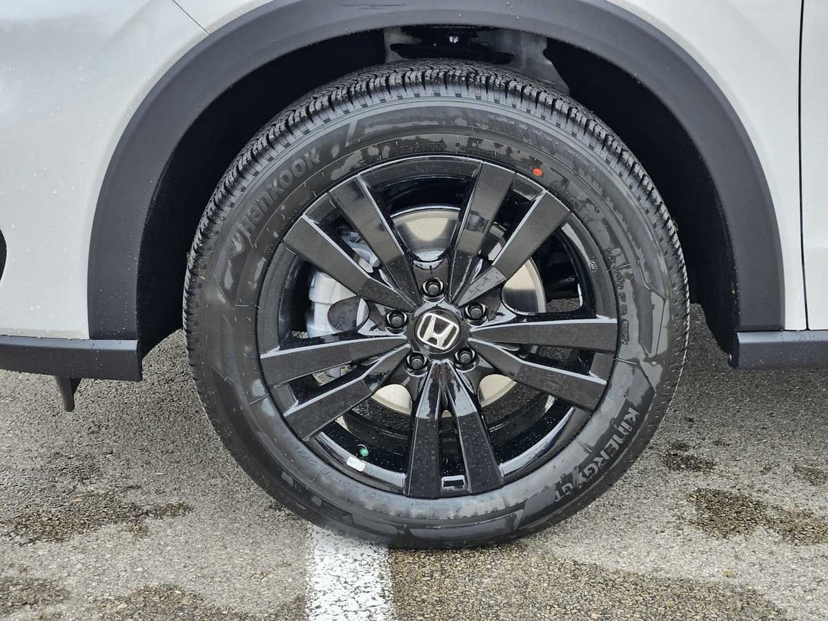 2026 Honda HR-V - Image 8