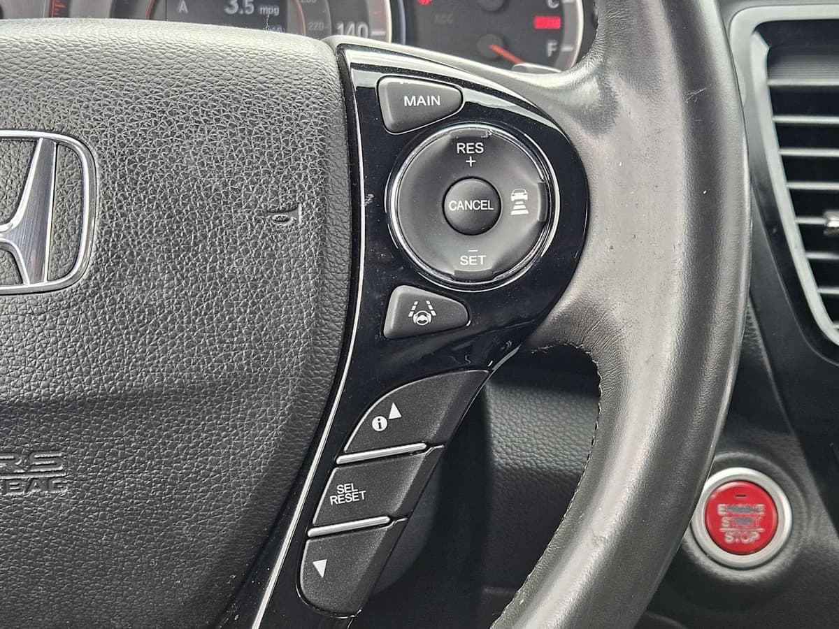 2016 Honda Accord Coupe - Image 28