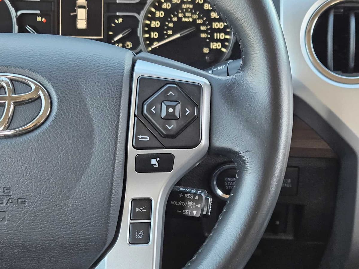 2020 Toyota Tundra - Image 29