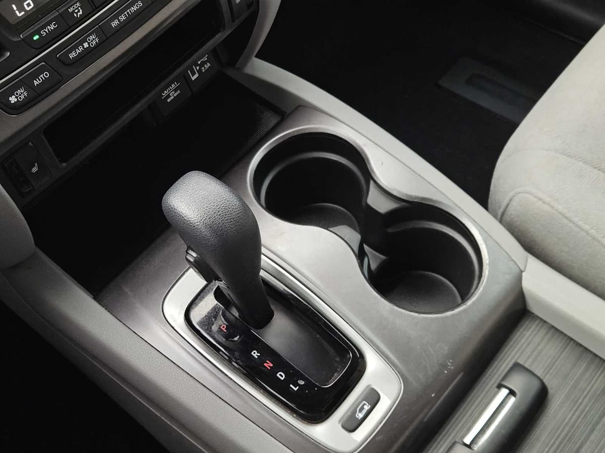 2020 Honda Pilot - Image 20