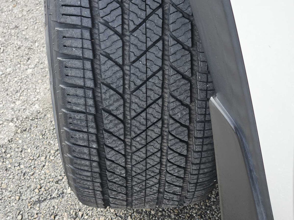 2017 Toyota Highlander - Image 10